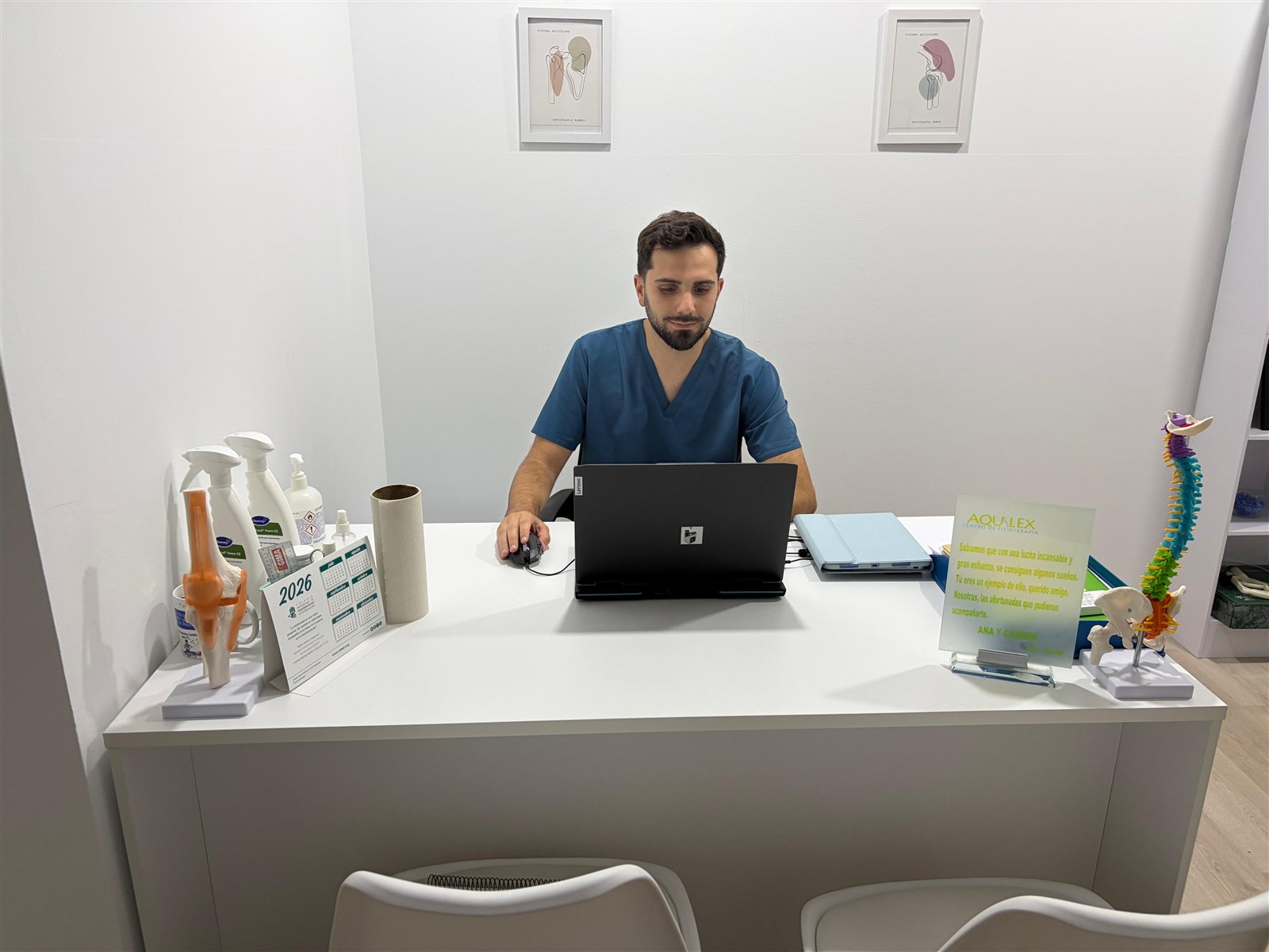 Fisioterapeuta en recepción